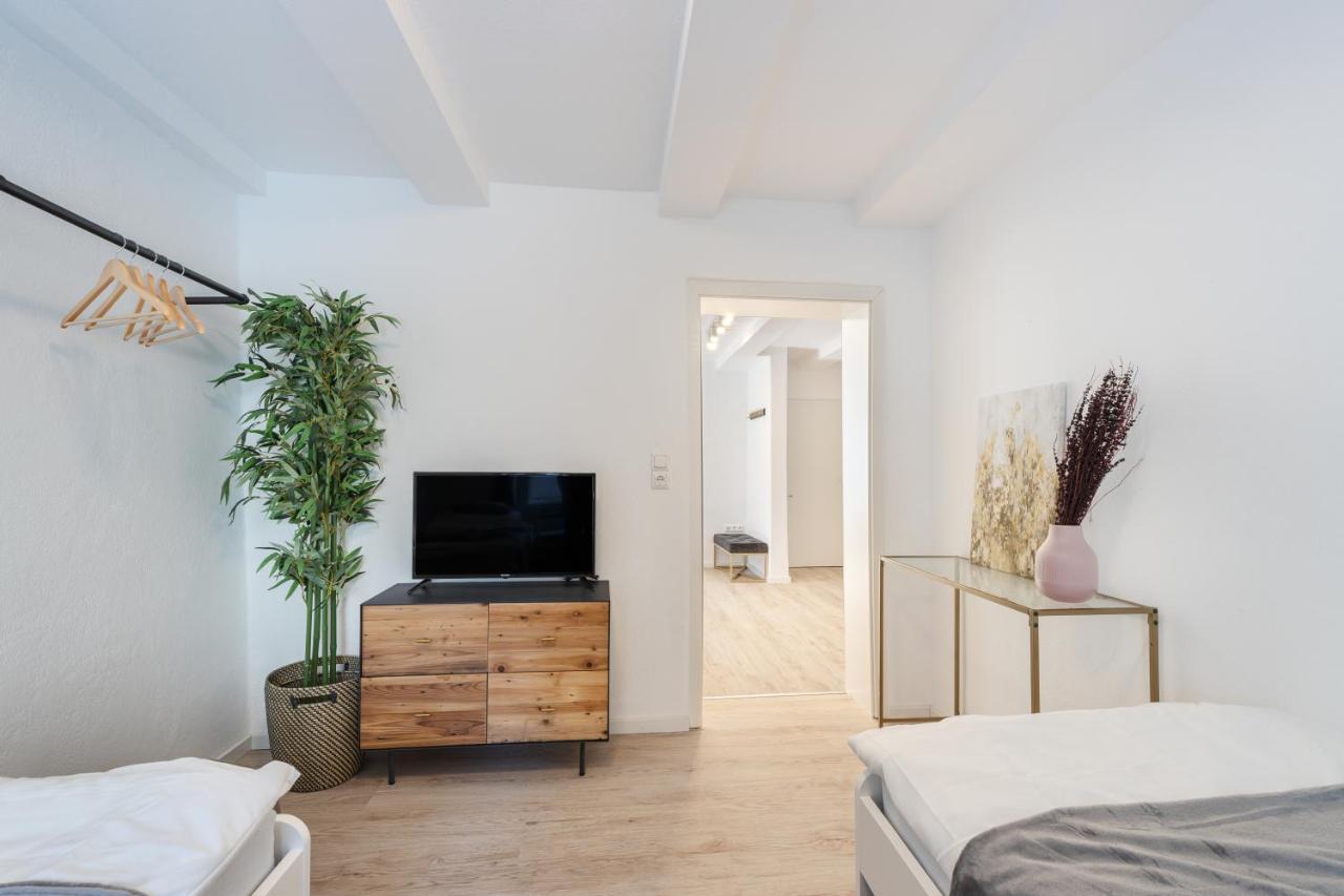 Terrace Apartment With 5 Rooms, Whirlpool And Bbq Augsburg Exterior foto