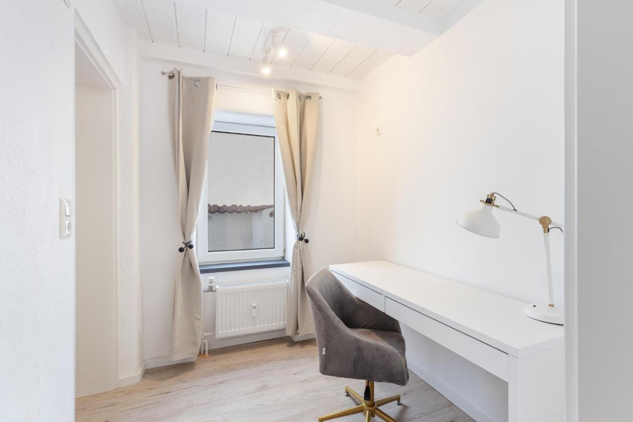 Terrace Apartment With 5 Rooms, Whirlpool And Bbq Augsburg Exterior foto
